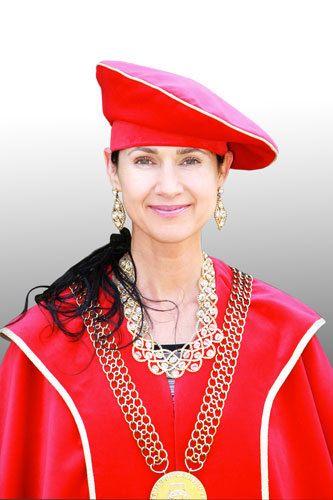Lucia Kurilovska