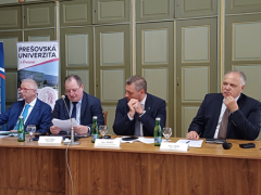 III. Slovensko ma  arsk   rektorsk   f  rum v Pre  ove 10
